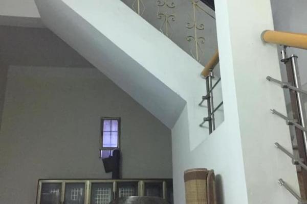 Hoàng Hoa Thám 42m2 3 Tầng MT 6.8m 2.6 tỷ Ba Đình.