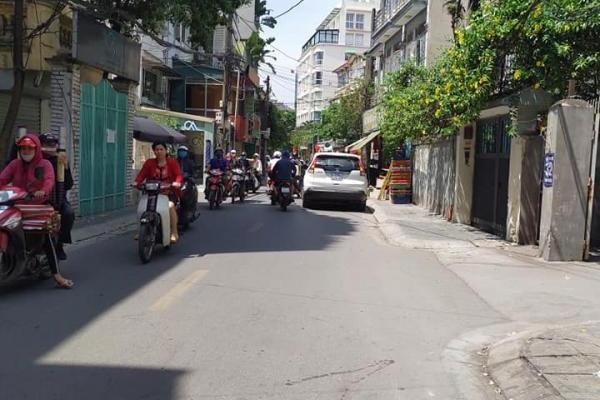 Vạn Bảo 53m2 2.5 Tầng MT 4.5m 9.65 tỷ Ba Đình.