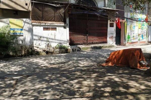 Ô Tô – Mặt ngõ thông – Kinh doanh – Trước nhà dựng 2 Rạp Đám Cưới