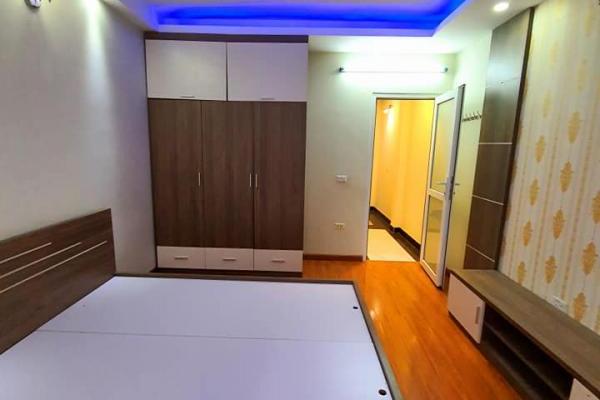 Tam Trinh 41m2 5 Tầng MT 3.9m 4.45 tỷ Hoàng Mai.