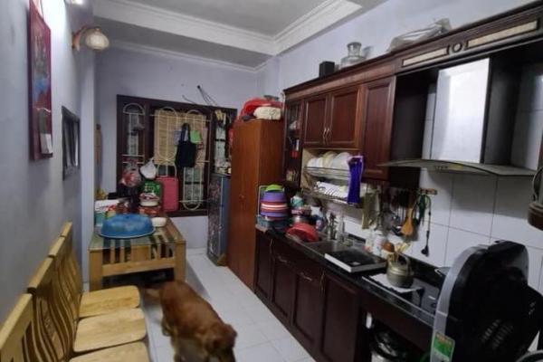 NHÀ ĐẸP – VỊ TRÍ ĐẸP – NGÕ THÔNG- 2 THOÁNG – 5 NGỦ. Trương Định 33m2 5 Tầng MT 2.7m 2.35 tỷ